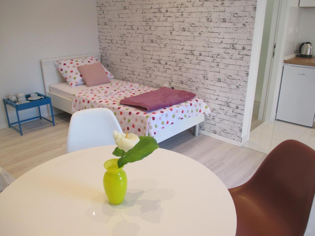 Candy Ap.-Near Center,Bus,Beach+Free Parking Place 扎达尔 外观 照片